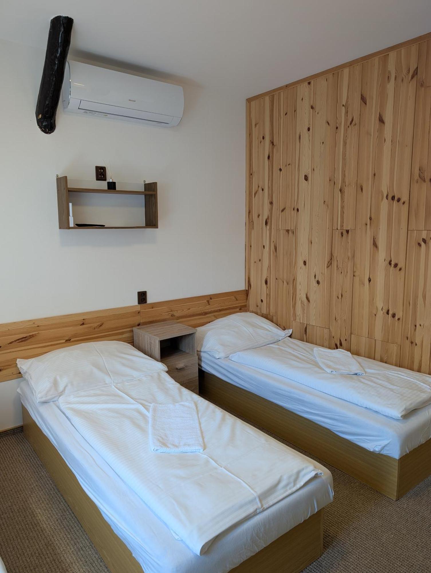 Pension Harcovna Frýdlant nad Ostravicí Exterior foto